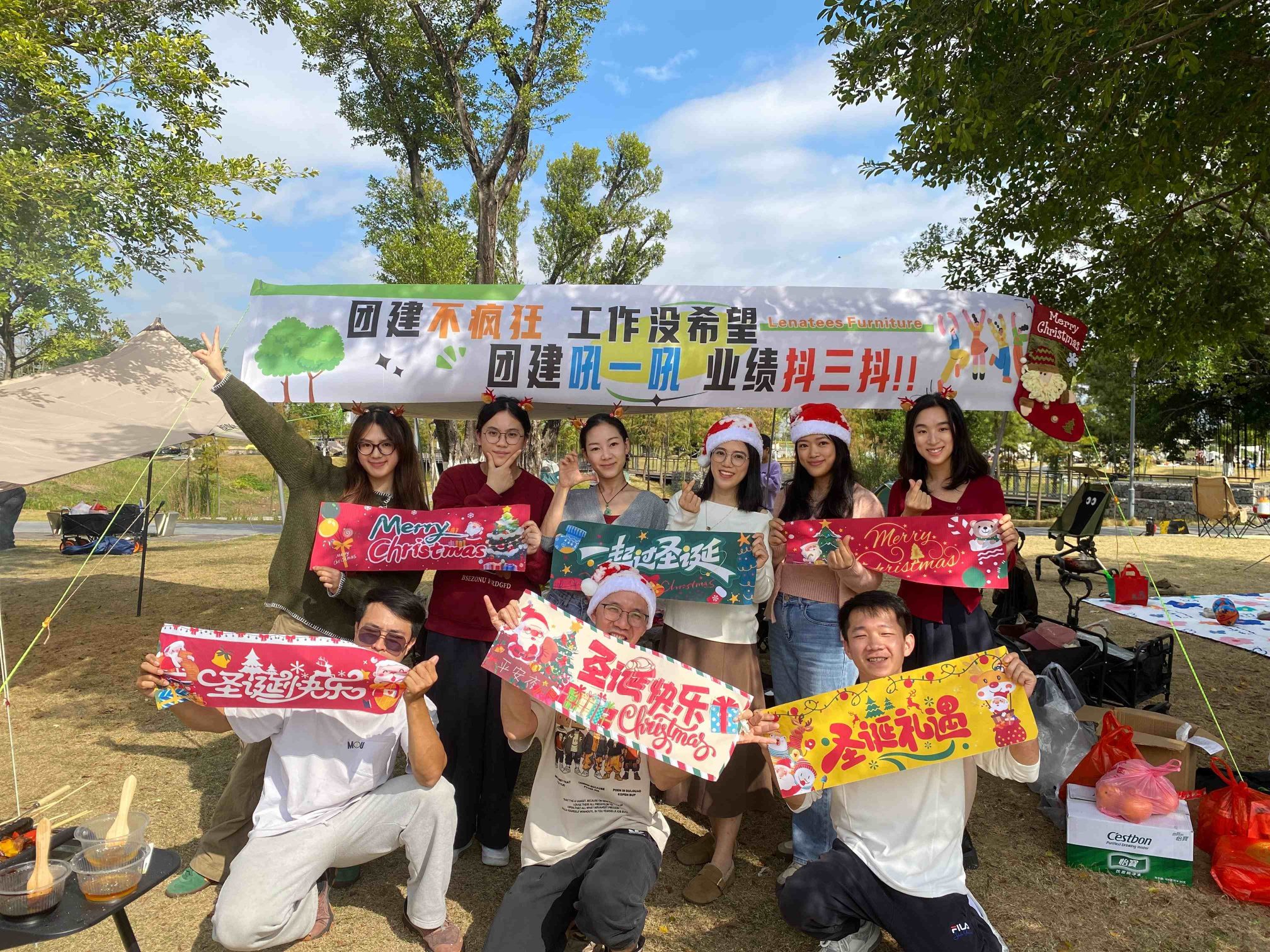 Norler Furniture-tik Gabonetako denboraldia elkarrekin ospatzen